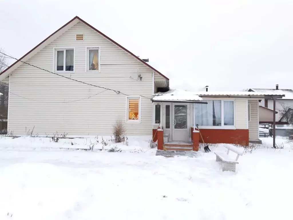 Дом в Карелия, Петрозаводск ул. Лермонтова (100 м) - Фото 1