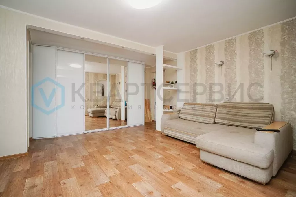 3-к кв. Омская область, Омск Городок Нефтяников мкр, ул. Блюхера, 26 ... - Фото 2