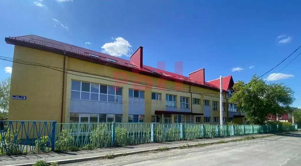 Помещение свободного назначения в Свердловская область, Первоуральск ... - Фото 1