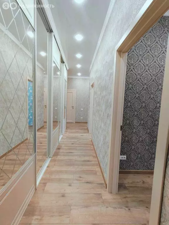 3-комнатная квартира: Челябинск, Ижевская улица, 56 (70.2 м) - Фото 1