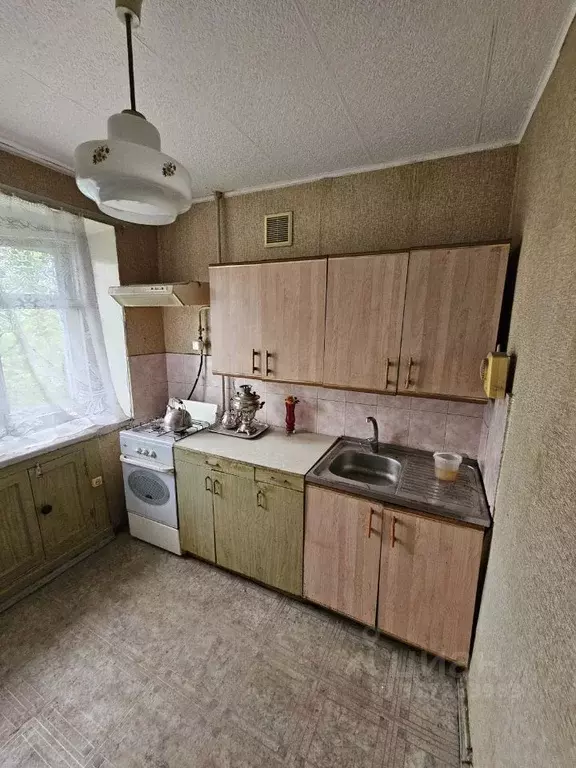 1-к кв. Омская область, Омск ул. 5-я Линия, 250 (30.0 м) - Фото 1