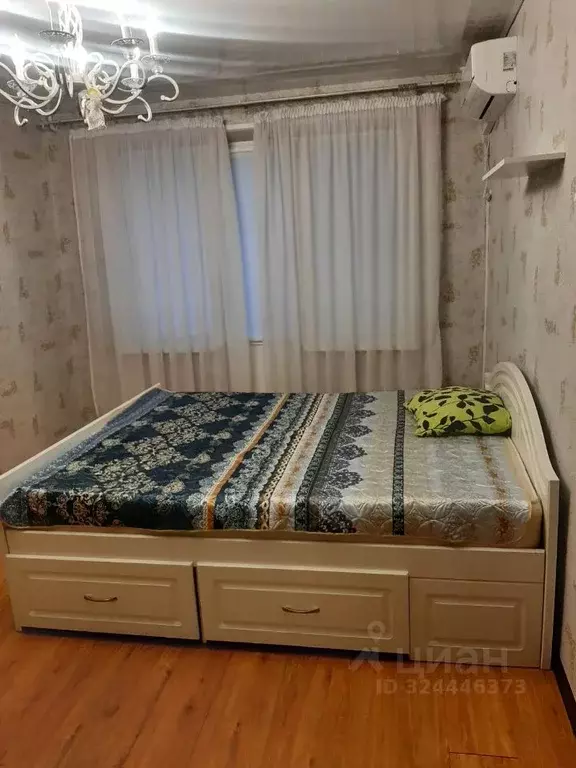 1-к кв. Челябинская область, Челябинск ул. Братьев Кашириных, 101а ... - Фото 1