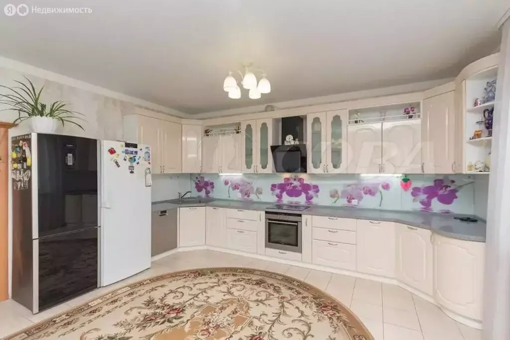 Дом в Тюменский муниципальный округ, деревня Зубарева (211 м) - Фото 1