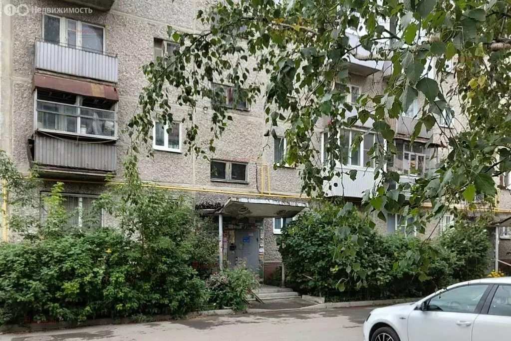 3-комнатная квартира: Екатеринбург, Машинная улица, 42к2 (53 м) - Фото 1