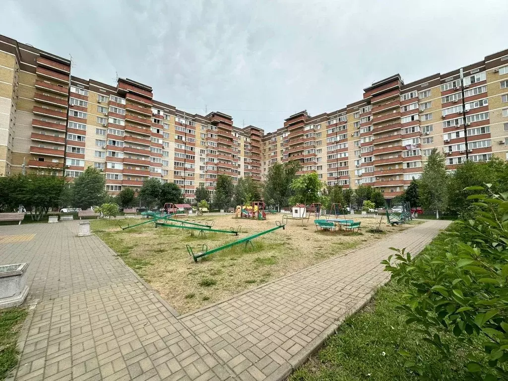 2-к. квартира, 60м, 4/10эт. - Фото 0