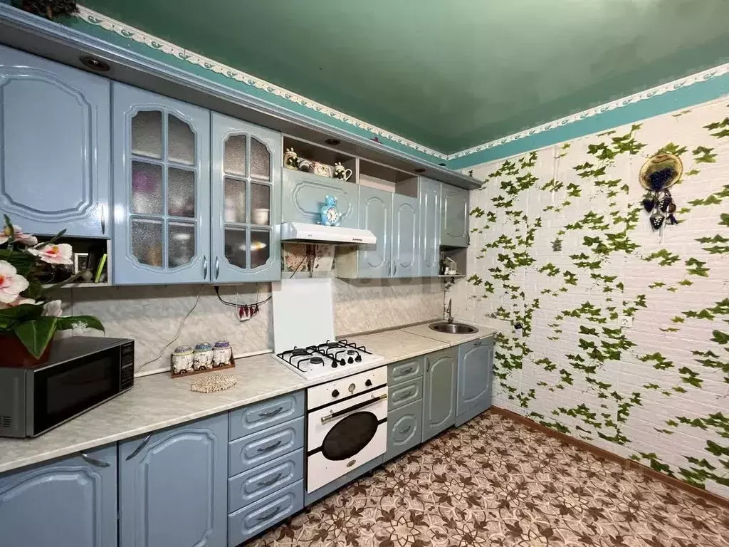 Дом в Башкортостан, Благоварский район, Языковский сельсовет, с. ... - Фото 1