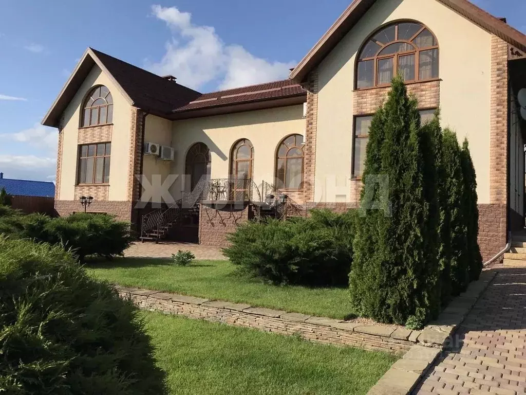 Дом в Белгородская область, Белгородский район, Тавровское с/пос, с. ... - Фото 1
