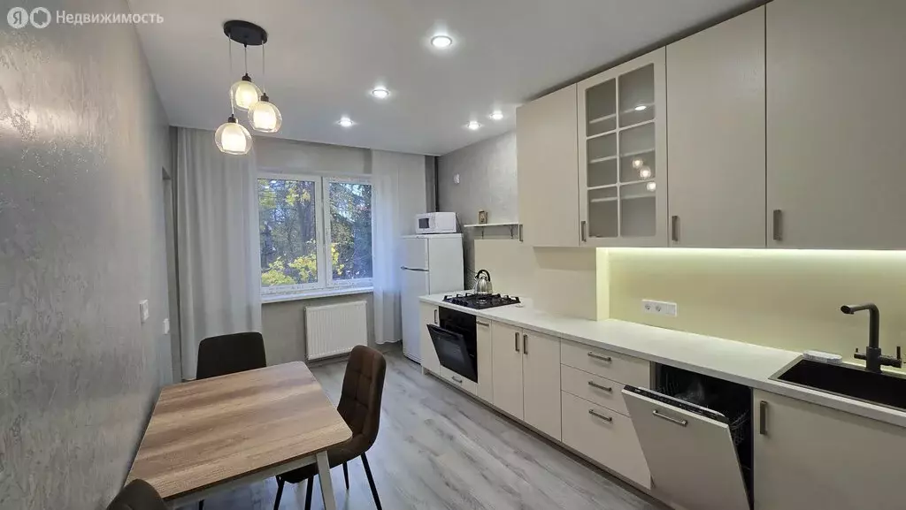 1-комнатная квартира: Гурьевск, улица Ленина, 4 (51 м) - Фото 1