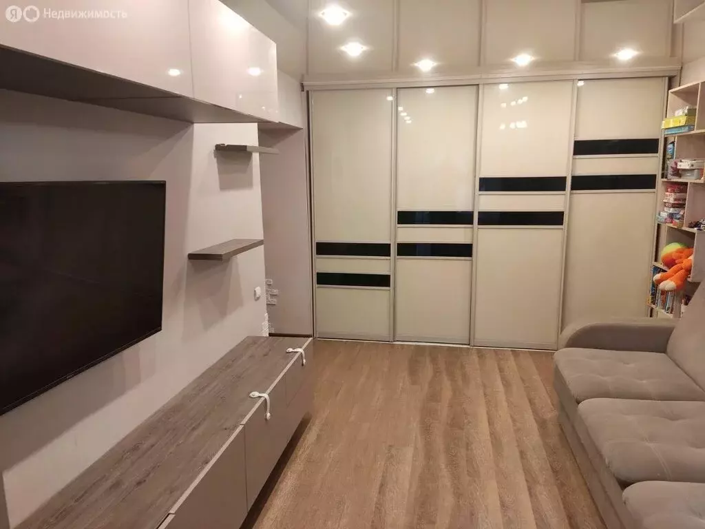 Квартира-студия: Иркутск, улица Гоголя, 6 (51.4 м) - Фото 2