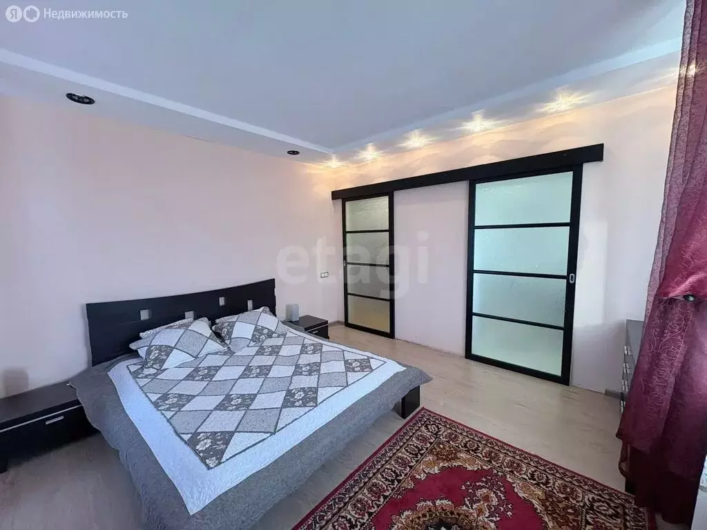 3-комнатная квартира: Стерлитамак, улица 7 Ноября, 103 (116.2 м) - Фото 2