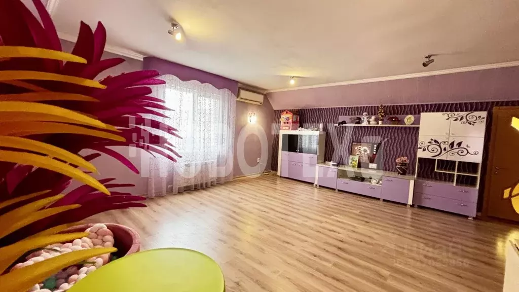 Дом в Краснодарский край, Крымск ул. Виктории (228 м) - Фото 1