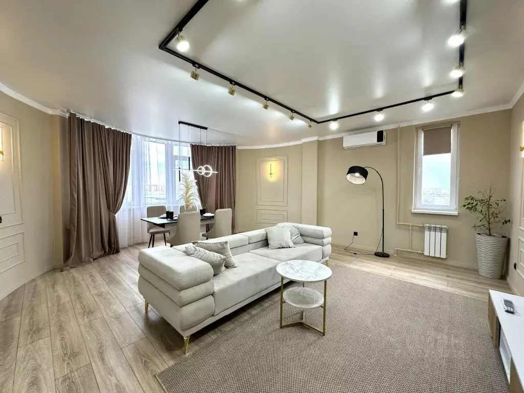 3-к кв. Оренбургская область, Оренбург Просторная ул., 25 (103.0 м) - Фото 1