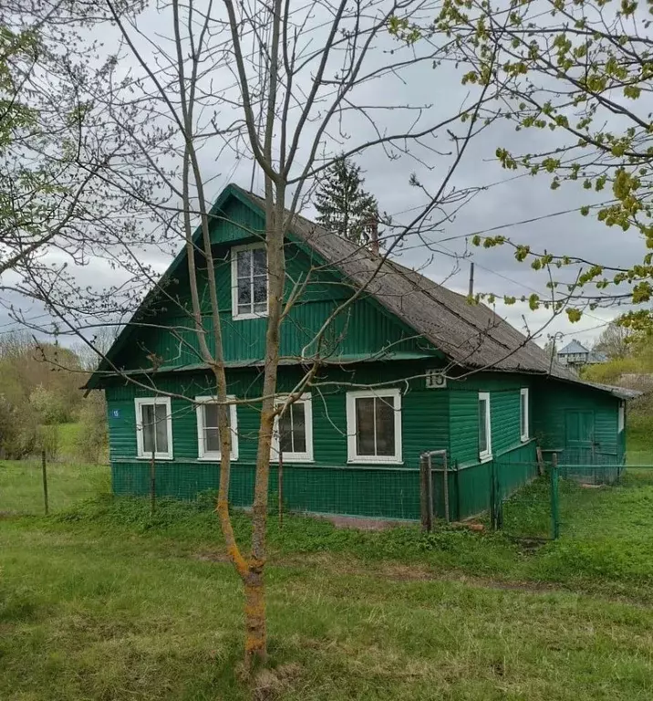 Дом в Новгородская область, Шимский район, Медведское с/пос, с. ... - Фото 1