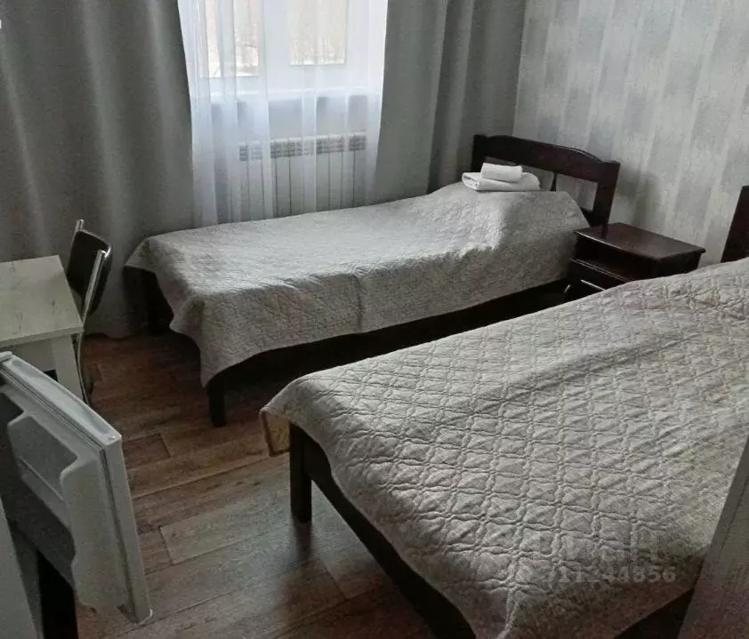 Комната Нижегородская область, Нижний Новгород ул. Адмирала Нахимова, ... - Фото 1