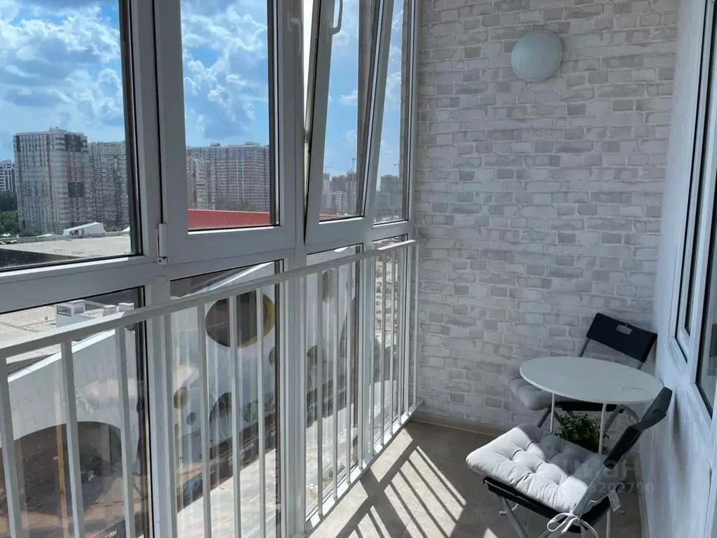 2-к кв. Краснодарский край, Краснодар ул. Конгрессная, 27 (65.0 м) - Фото 1