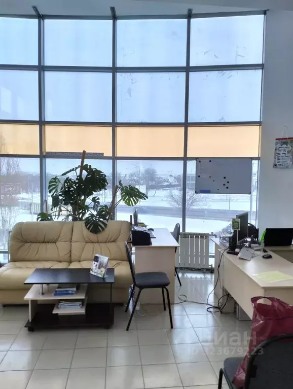 Офис в Саратовская область, Саратов ул. Усть-Курдюмская, 1А (36 м) - Фото 1