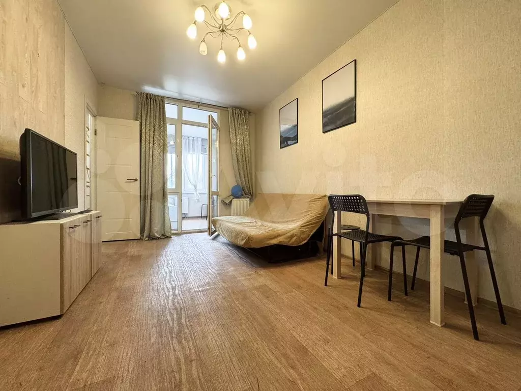 2-к. квартира, 50 м, 2/21 эт. - Фото 0