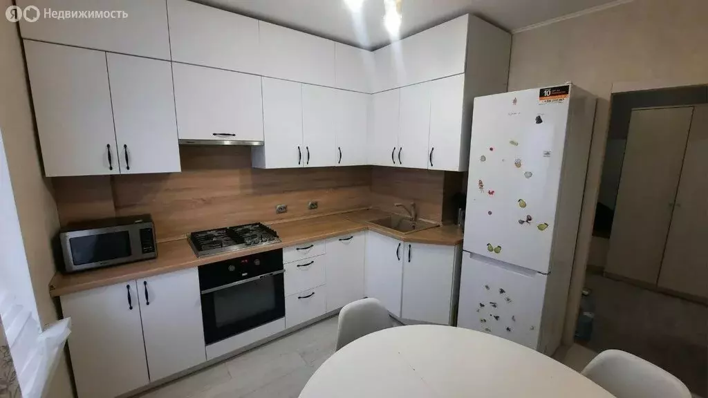 3-комнатная квартира: Калининград, Автомобильная улица, 25 (65.1 м) - Фото 2