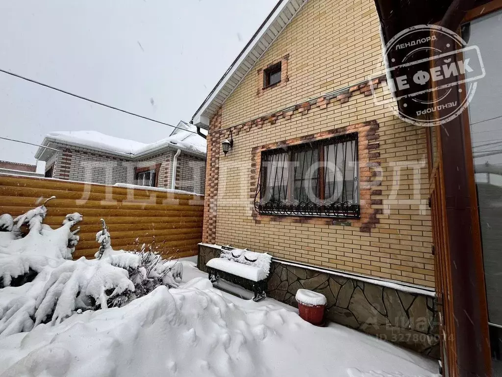 Дом в Ростовская область, Красный Сулин ул. Матросова (261 м) - Фото 1