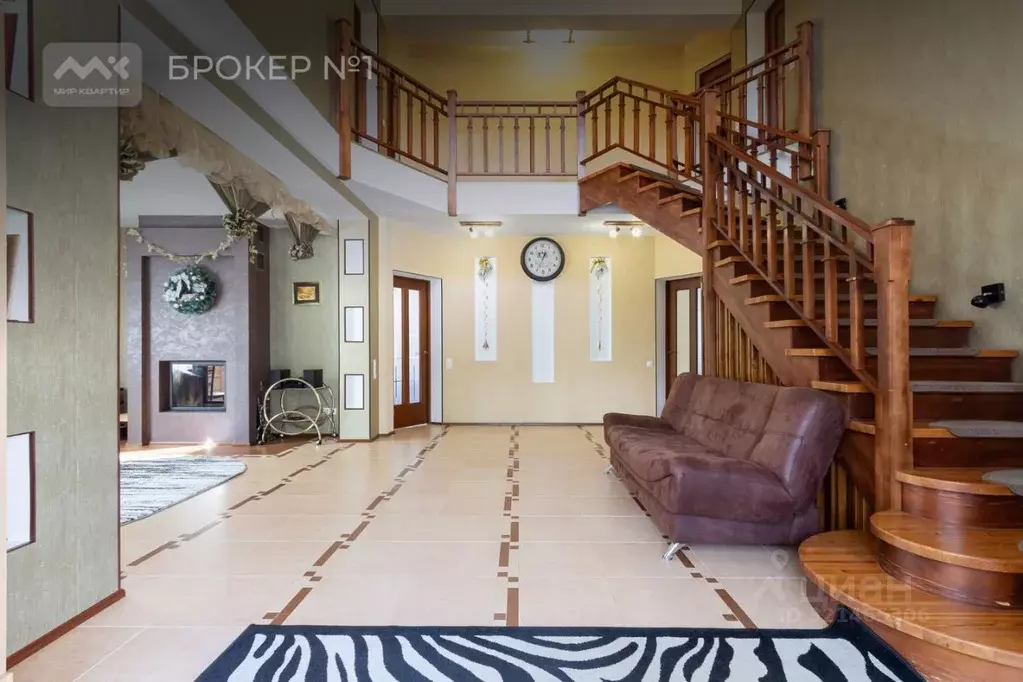 Коттедж в Санкт-Петербург пос. Парголово, Лагерный пер. (385 м) - Фото 2