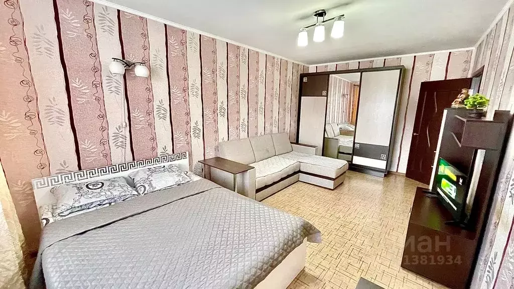 1-к кв. Саратовская область, Саратов Крымская ул., 27 (37.0 м) - Фото 0
