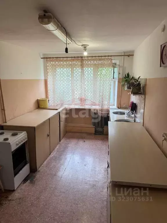 Комната Свердловская область, Екатеринбург ул. Донская, 20 (18.6 м) - Фото 1