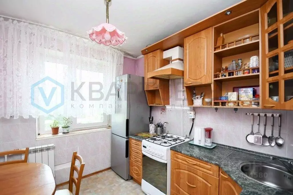 3-к кв. Омская область, Омск ул. Сулеймана Стальского, 9 (50.2 м) - Фото 2