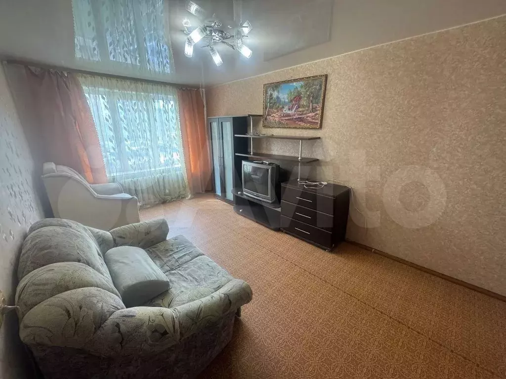 3-к. квартира, 70 м, 1/9 эт. - Фото 1
