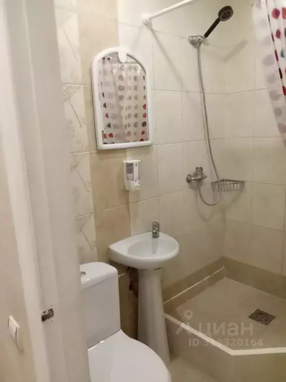 1-к кв. Крым, Симферополь ул. Гагарина, 9 (37.0 м) - Фото 1