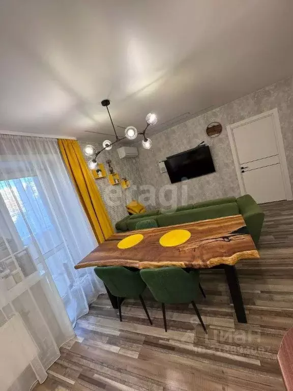 2-к кв. Хабаровский край, Хабаровск Совхозная ул., 31А (67.4 м) - Фото 0
