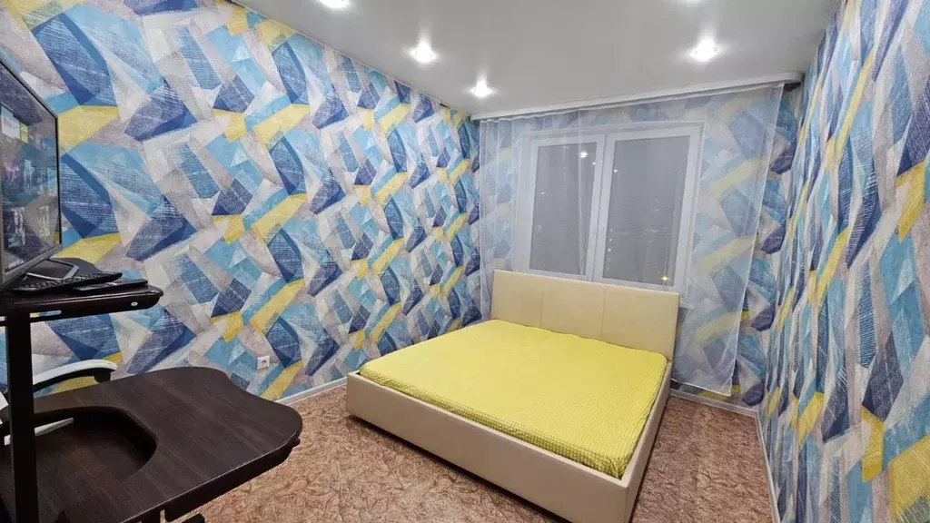 2-к кв. Ямало-Ненецкий АО, Ноябрьск Советская ул., 108 (65.0 м) - Фото 0
