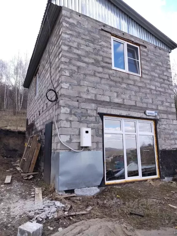 Дом в Алтай, Горно-Алтайск Снежная ул. (75 м) - Фото 1