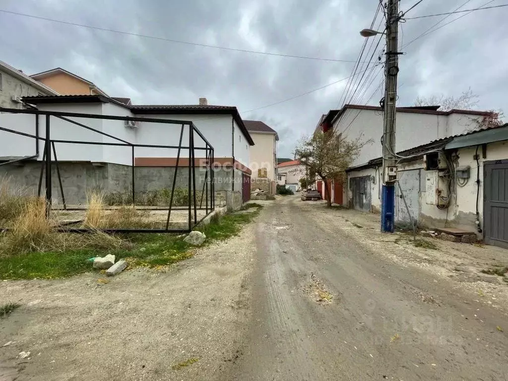 Гараж в Крым, Феодосия муниципальный округ, Орджоникидзе пгт ул. ... - Фото 1