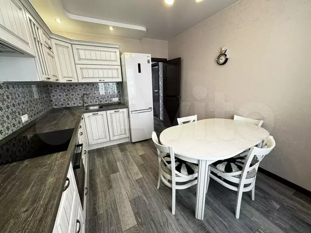 2-к. квартира, 70 м, 7/23 эт. - Фото 1