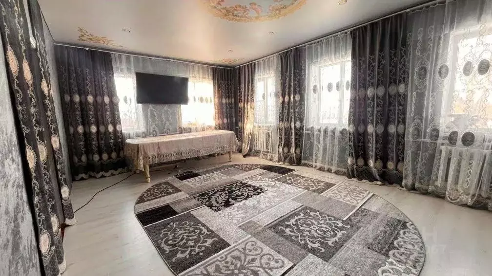 Дом в Краснодарский край, Курганинск ул. Луначарского (90 м) - Фото 1