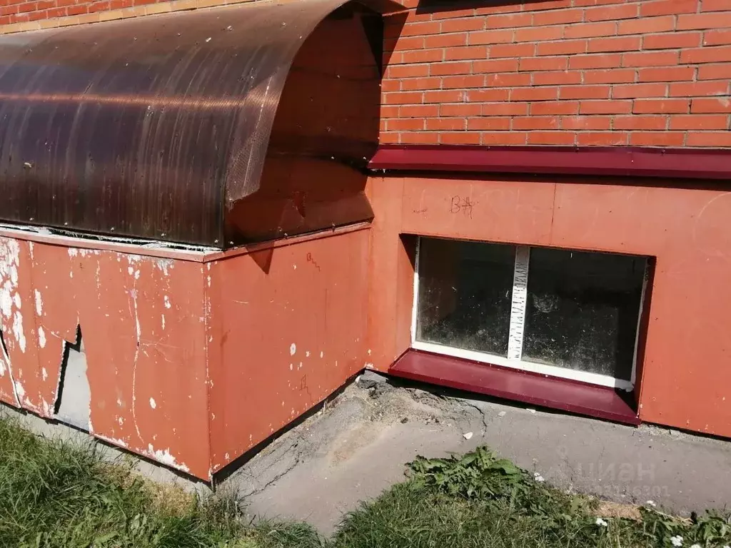 Помещение свободного назначения в Вологодская область, пос. Дубровское ... - Фото 0