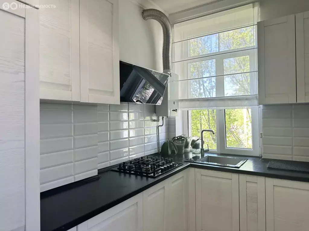 3-комнатная квартира: Калининград, Гостиная улица, 28 (81.2 м) - Фото 0