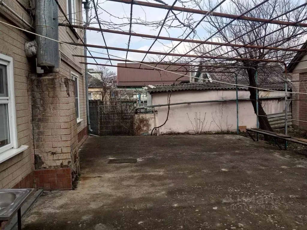 Дом в Краснодарский край, Крымск Комсомольская ул., 108 (111 м) - Фото 1