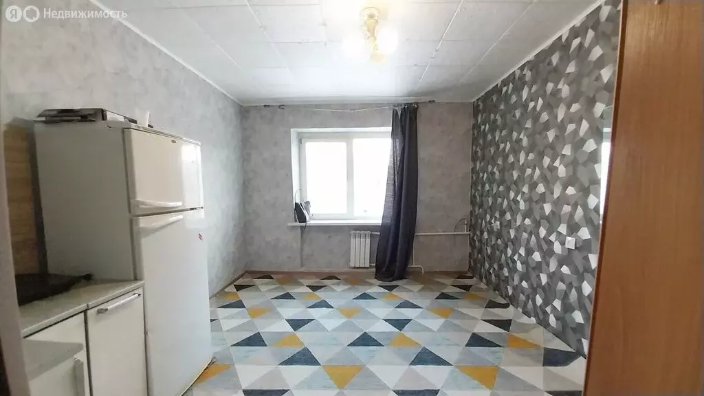 1к в 4-комнатной квартире (14 м) - Фото 2