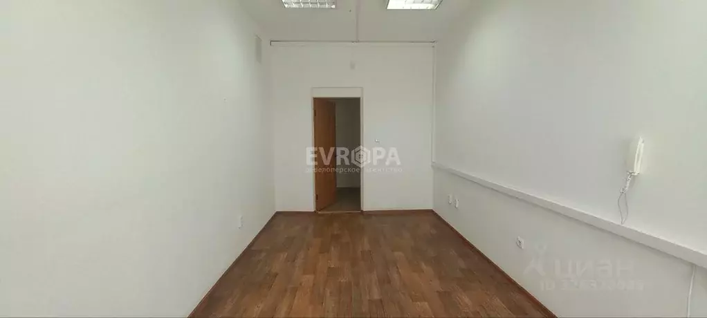 Офис в Ульяновская область, Ульяновск ул. Радищева, 143к3 (13 м) - Фото 1