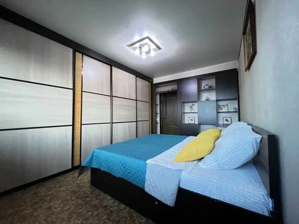 3-к кв. Орловская область, Орел пл. Поликарпова, 10 (75.0 м) - Фото 0