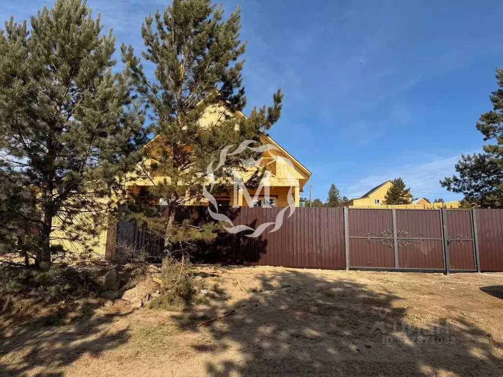 Дом в Бурятия, Тарбагатайский район, Саянтуйское с/пос, с. Нижний ... - Фото 1