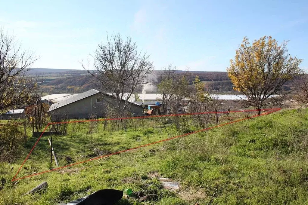 Участок в Севастополь с. Пироговка, ул. Рабочая (5.9 сот.) - Фото 1