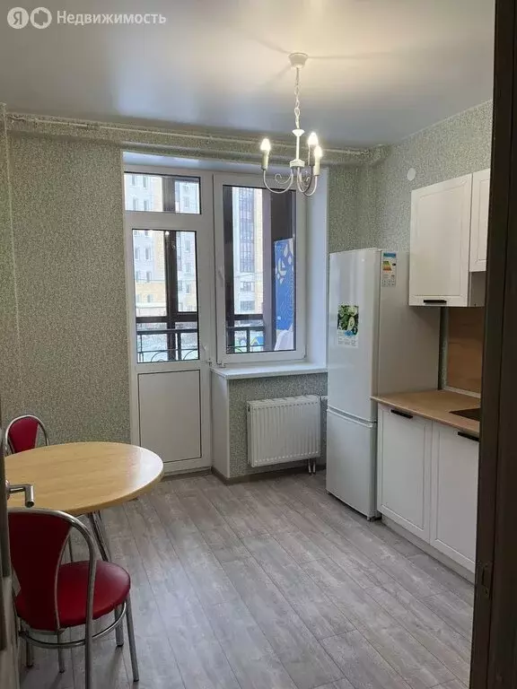 1-комнатная квартира: Омск, улица Б.Г. Шаронова, 25 (33.5 м) - Фото 1