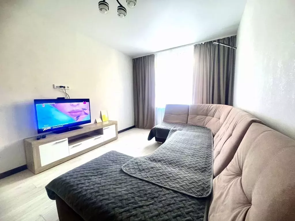 2-к кв. Волгоградская область, Волгоград Невская ул., 2 (55.0 м) - Фото 1