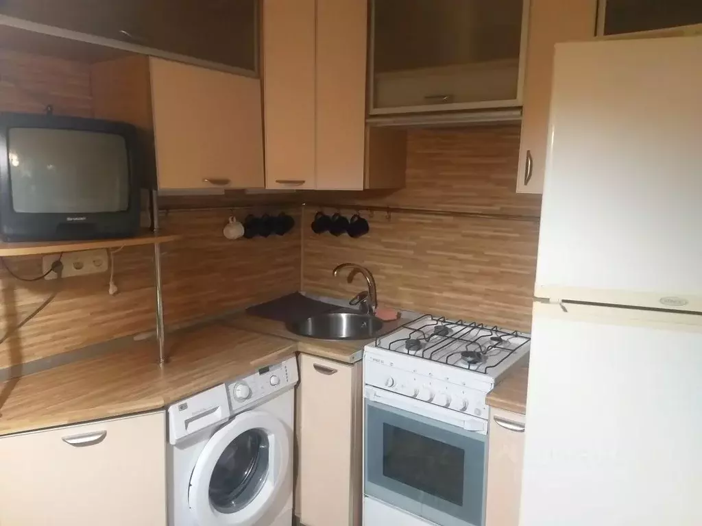 2-к кв. Краснодарский край, Туапсе ул. Судоремонтников, 62 (37.7 м) - Фото 0