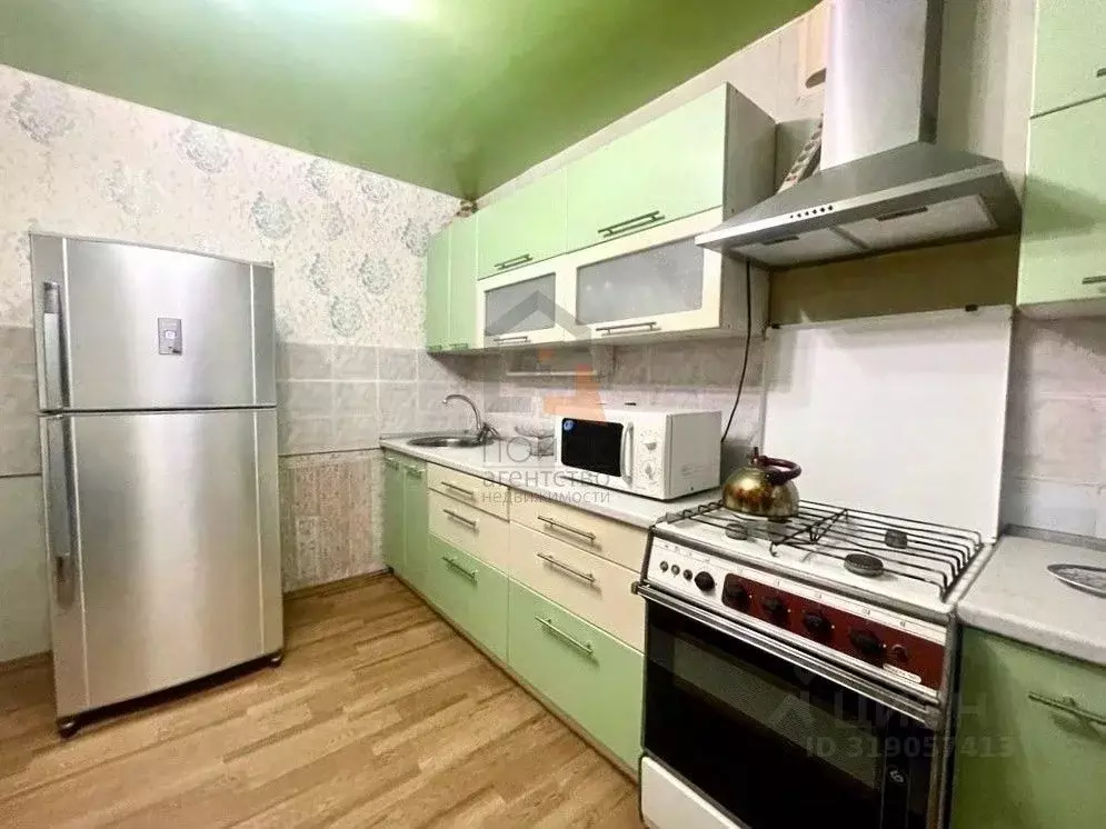 3-к кв. Кировская область, Киров ул. Розы Люксембург, 5 (65.0 м) - Фото 0