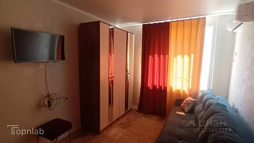 Комната Астраханская область, Астрахань ул. Ботвина, 6 (12.3 м) - Фото 2