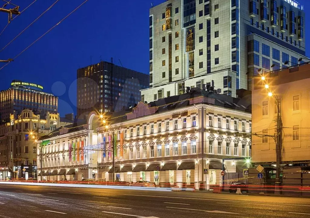 Пятая москва. Смоленская площадь 3 Смоленский Пассаж. Смоленский Пассаж, Москва, Смоленская площадь. ТЦ Смоленский Пассаж Москва. Смоленская площадь 3 Москва.