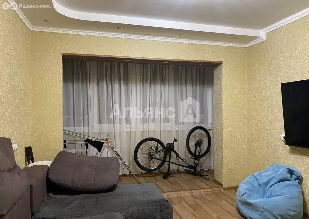 4-комнатная квартира: Волгодонск, проспект Мира, 31 (74 м) - Фото 1